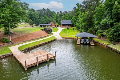 The perfect Lake Sinclair playground with a blend of privacy and - photo 1