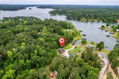 The perfect Lake Sinclair playground with a blend of privacy and - photo 2