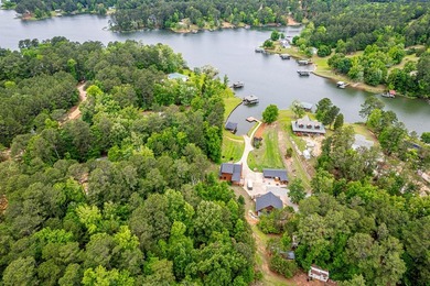 The perfect Lake Sinclair playground with a blend of privacy and - photo 3