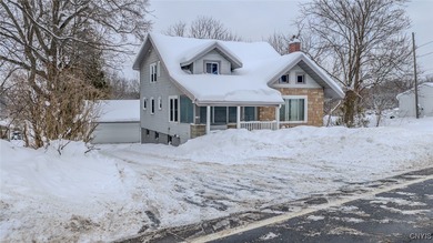 Oswego River Home Sale Pending in Fulton New York