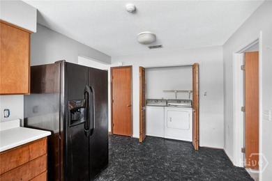 Opportunity knocks with this brick end-unit townhome offering NO - photo 7