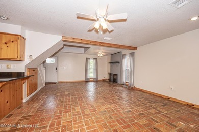 Welcome to your own private retreat in the desirable Spring Lake - photo 17