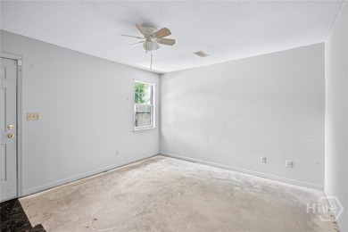 Opportunity knocks with this brick end-unit townhome offering NO - photo 8
