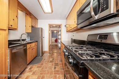 Welcome to your own private retreat in the desirable Spring Lake - photo 22