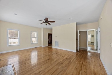 Welcome home to 285 Crooked Run, where space, comfort, and - photo 8