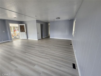 Newly Updated Spacious, 2 bedroom, 2 bath Home is located just - photo 8