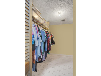 Come live in an All AGE Beautiful Community in East Boca Raton - photo 12