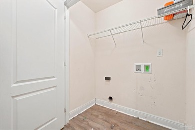 Thoughtful design and an efficient layout make this - photo 22