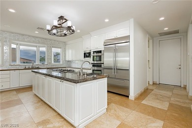 Custom Showcase 5-bedroom home with approx. 5,851 livable sq - photo 29