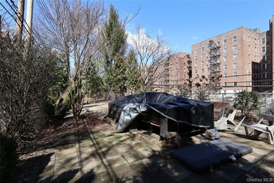 Step into this spacious one-bedroom unit in the premier - photo 30