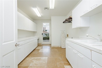 Custom Showcase 5-bedroom home with approx. 5,851 livable sq - photo 34