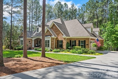 Experience Lake Norman living in a gated, lake-access community - photo 2