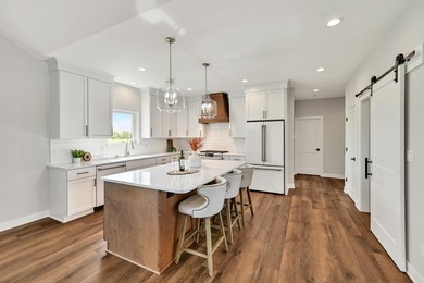 Exceptional craftsmanship & modern design in this stunning new - photo 10