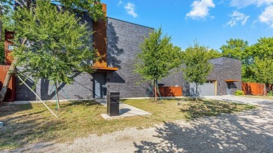 Lake Home For Sale in Dallas, Texas