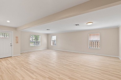 2321 Harbor Drive has been beautifully updated and thoughtfully - photo 16