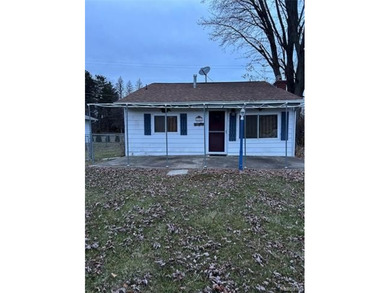 Lake Huron - Sanilac County Home Active Under Contract in Lexington Michigan