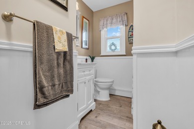 Welcome to this unique Yellowstone model featuring 2 full baths