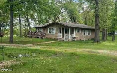Pomme de Terre Lake Home For Sale in Wheatland Missouri