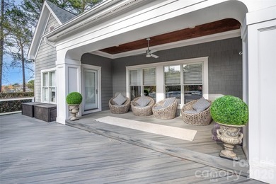 Gorgeous custom home loaded with luxury upgrades and exceptional - photo 6