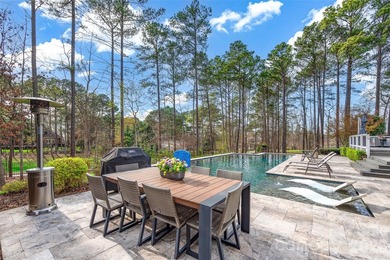 Gorgeous custom home loaded with luxury upgrades and exceptional - photo 7