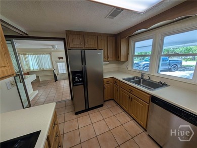 3 BEDROOM, 3 BATH LAKEFRONT HOME WITH DETACHED WORKSHOP/OFFICE - photo 7