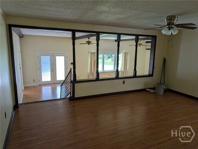 3 BEDROOM, 3 BATH LAKEFRONT HOME WITH DETACHED WORKSHOP/OFFICE - photo 8
