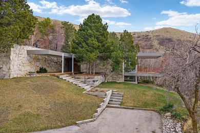 This 18-acre estate in Fort Canyon is located at the end of a - photo 1