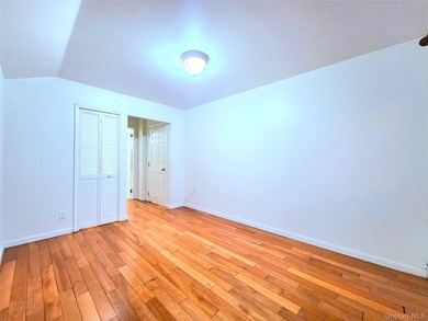 Spacious Updated Condo in a Convenient Prime Location in - photo 12