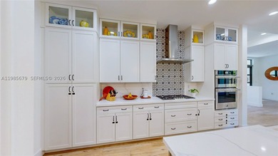 Experience luxury living in this stunning 5-bedroom, 4-bath - photo 17