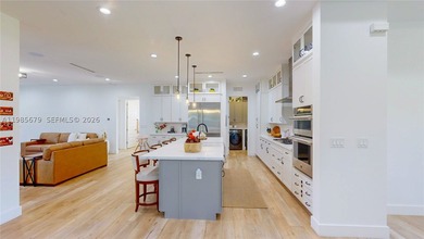 Experience luxury living in this stunning 5-bedroom, 4-bath - photo 18