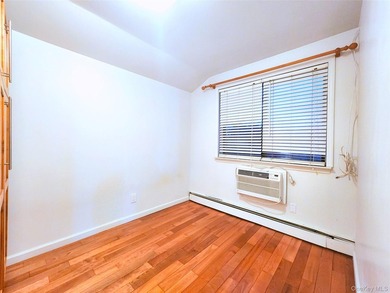 Spacious Updated Condo in a Convenient Prime Location in - photo 18
