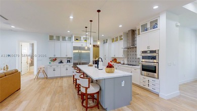 Experience luxury living in this stunning 5-bedroom, 4-bath - photo 20