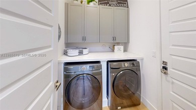 Experience luxury living in this stunning 5-bedroom, 4-bath - photo 28