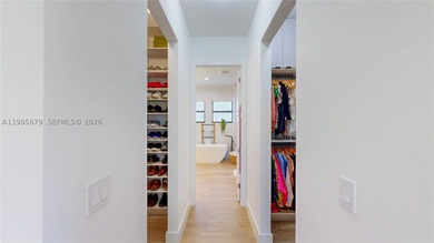 Experience luxury living in this stunning 5-bedroom, 4-bath - photo 35