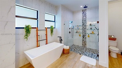 Experience luxury living in this stunning 5-bedroom, 4-bath - photo 39