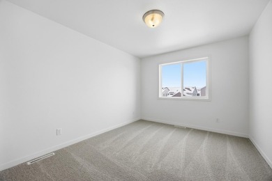 Welcome home to this completed and ready to move Summit floor - photo 21