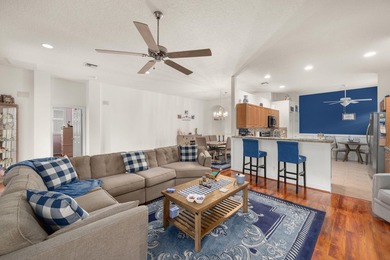 Welcome to this beautifully maintained single-family home - photo 6
