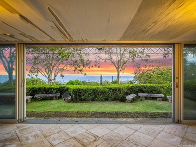 A rare opportunity to acquire a historic Honolulu estate. Built - photo 17