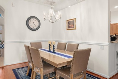Welcome to this beautifully maintained single-family home - photo 7