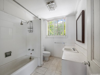 A rare opportunity to acquire a historic Honolulu estate. Built - photo 21