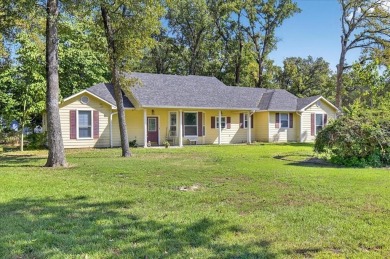 Lake Home For Sale in Trinidad, Texas