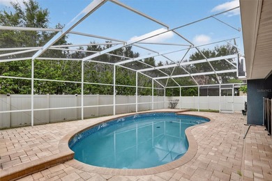 Beautiful and spacious POOL home with newer roof. This - photo 31