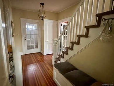 Welcome to this Charming 1920's home on Roe Blvd. The interior - photo 4