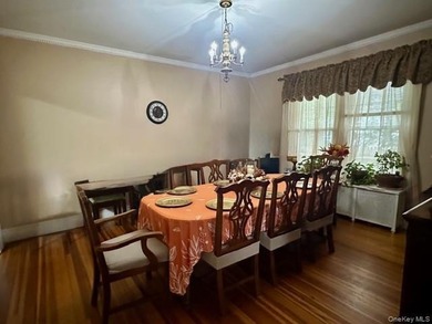 Welcome to this Charming 1920's home on Roe Blvd. The interior - photo 9