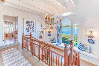 Rocky Island blends classic Cape charm with contemporary style - photo 14