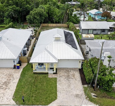 No HOA! Exceptional 4BR/2BA/2-car garage in booming Palm City - photo 22