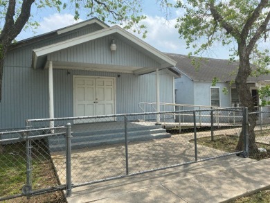 Great Investment opportunity! This property has great potential