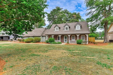 Beautiful One and a Half Story Home -- Fully Remodeled & Move In - photo 3
