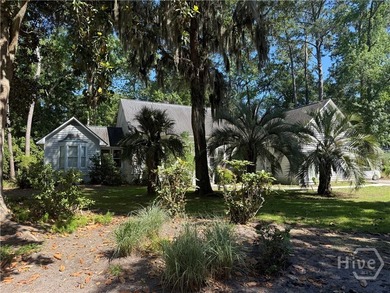 This Landings house has amazing potential to renovate. There are - photo 2