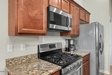 Well-maintained and lovingly cared for, this beautiful home - photo 4